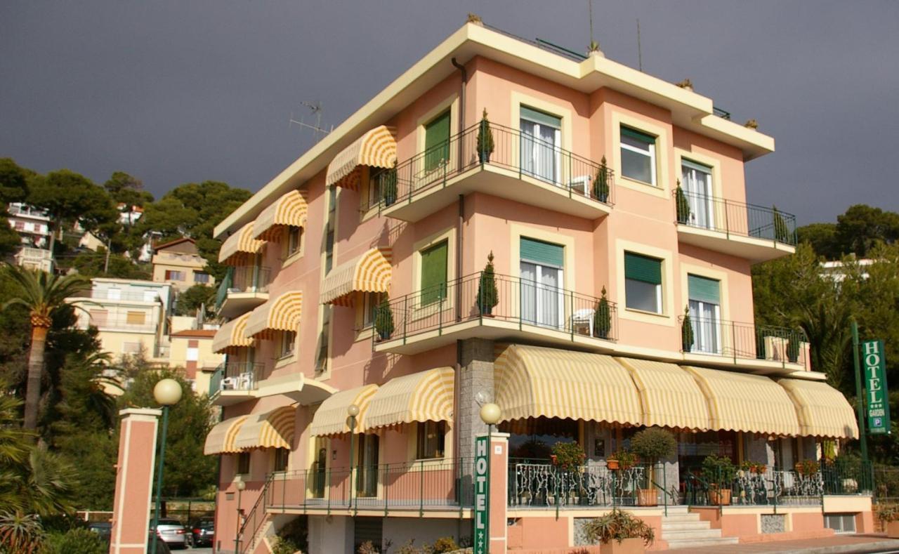 Marina dʼAndora Hotel Garden מראה חיצוני תמונה